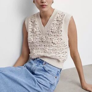 Mango Cream Sleeveless Knit Floral Sweater Vest